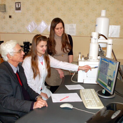 Electron microscopy laboratory